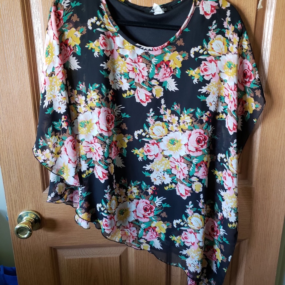 Asymmetric floral blouse